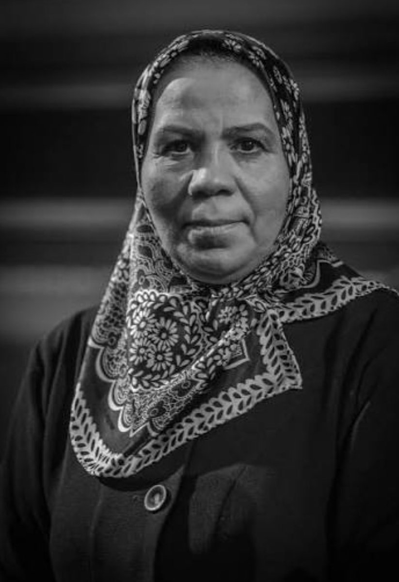 ChalomLellouche's tweet photo. LE VISAGE DE LA FRANCE

Qu’on me dise simplement : quel policier ou quel gendarme de France osera demain aborder dans la rue  et verbaliser Latifa Ibn Ziaten parce qu’elle porte un foulard ?

Qui osera lui demander de le retirer ?

Qui ??

Totalement grotesque et absurde.

La mère d’Imad Ibn Ziaten, premier militaire assassiné à Toulouse par le terroriste Mohammed Merah en 2012, une femme qui a choisi de transformer son immensurable  douleur en combat pour la jeunesse, la paix et la République.

Madame @LatifaIbnZ, chevalier de la légion d'honneur , vous êtes le visage, comme d'autres femmes , avec ou sans  foulard, de la France .