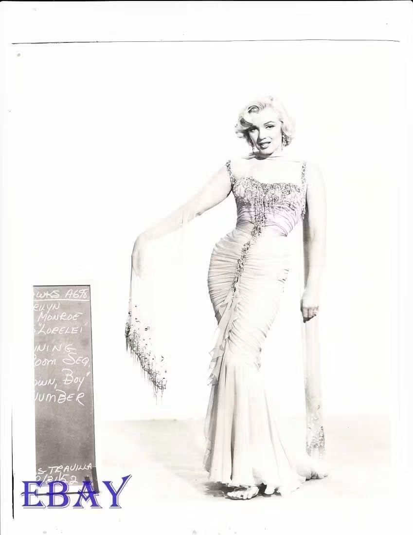 Clubpassionmar2's tweet photo. Bonne journée de dimanche.
Have a sweet Sunday.
#Marilyn #marilynmonroe #clubpassionmarilyn #GPB #leshommespréfèrentlesblondes #gentlemenpreferblondes #essaiscostumes #loreleilee #williamtravilla https://t.co/fVtSq6fsXJ