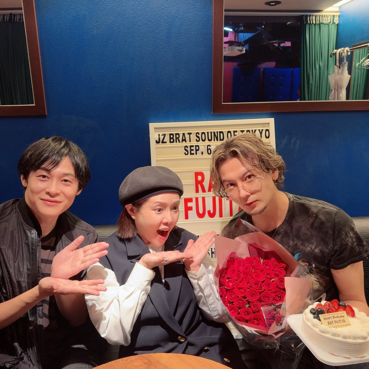 Ray_FJT's tweet photo. RAY FUJITA
Birthday Special SHOW “Couleur”

ご来場頂き誠に有難う御座いました！
最高に幸せな時間でした！
特別な夜になりました♪

その後の #れいこみゅ も！

#fujitaray #dustz
#藤田玲生誕祭2026 https://t.co/Sx3QzIqykp