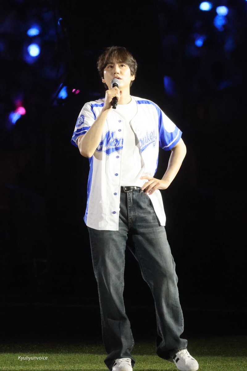 Kyuhyunvoice2's tweet photo. 260830 SINGDOME in Taipei Dome
圭賢💙
#singdome  #taipei #kyuhyun #superjunior 
#rakuten #rakutenmonkeys #圭賢
@GaemGyu https://t.co/o4YePnjYaU
