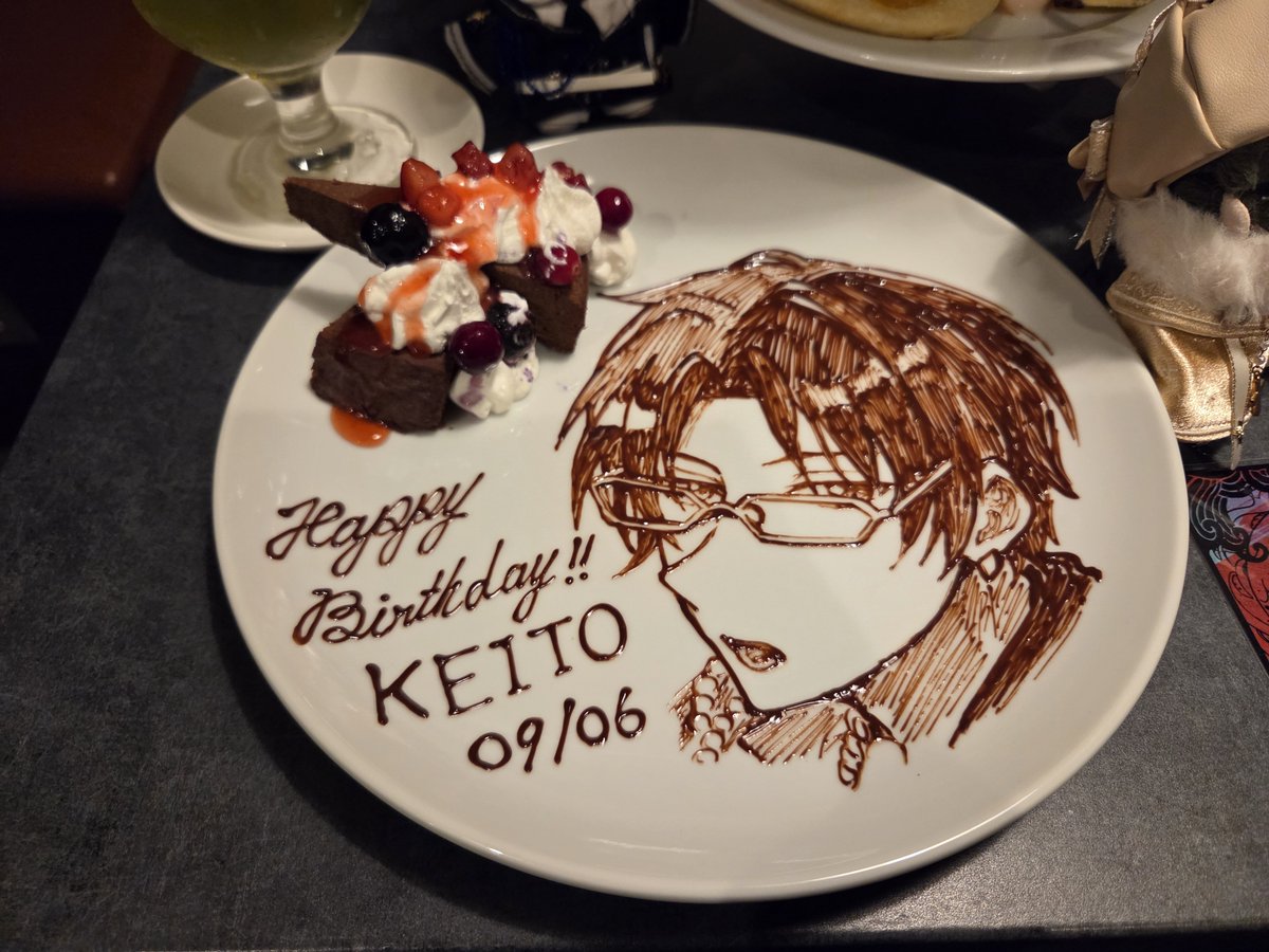 Mu_mei_36's tweet photo. にたちゃん[@0mu_tama5 ]にお付き合い頂いて
プレートでお祝いしてきました૮ ⑅•ܸ · •ܸ⑅ ა

☪︎·̩͙⋆͛ 煌めくみんなの一番星
　　　これから先 貴方が描く物語が
　　　　どうか幸せなものでありますように 𓂃𓈒𓂂𓇬 https://t.co/kicREmpM49