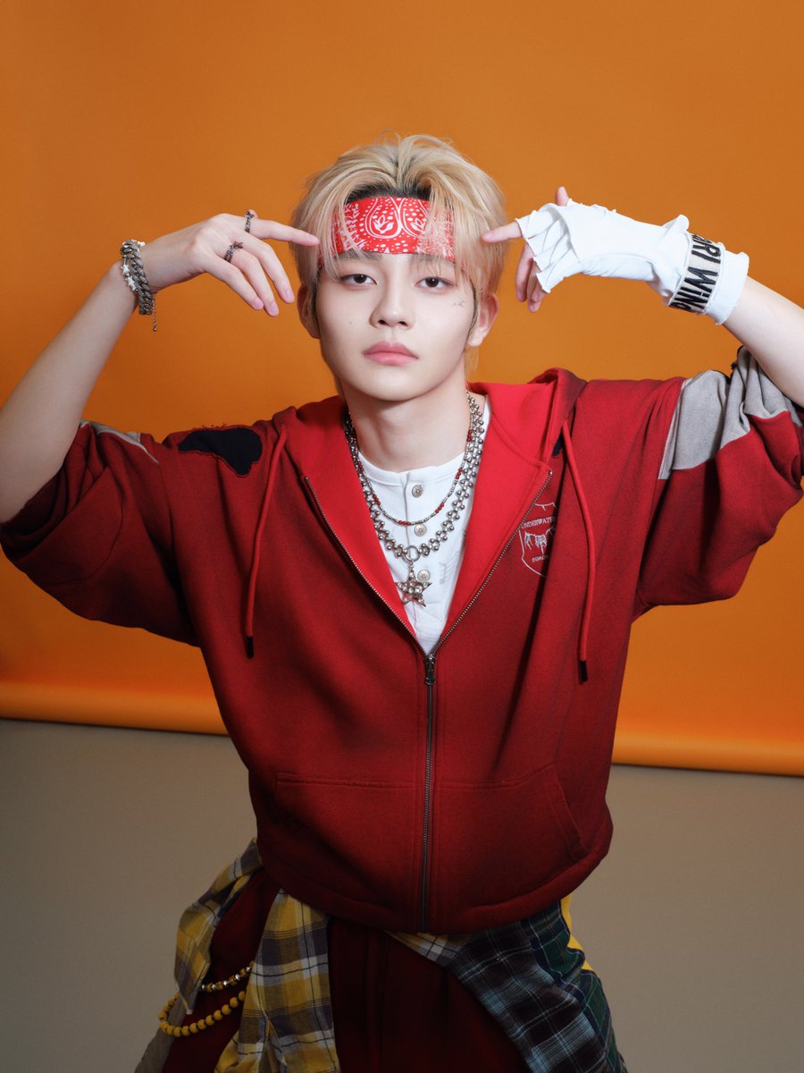 forboyhood's tweet photo. 260906 guo dianjia weibo update (1/4)

"DJ drop the beat! going back to the 2000s! 🪩🕹️💿
#奇遇一夏"

#BOYHOOD #乐华娱乐 #YUEHUA #郭殿甲 #GUODIANJIA https://t.co/AxPkFiqk7M