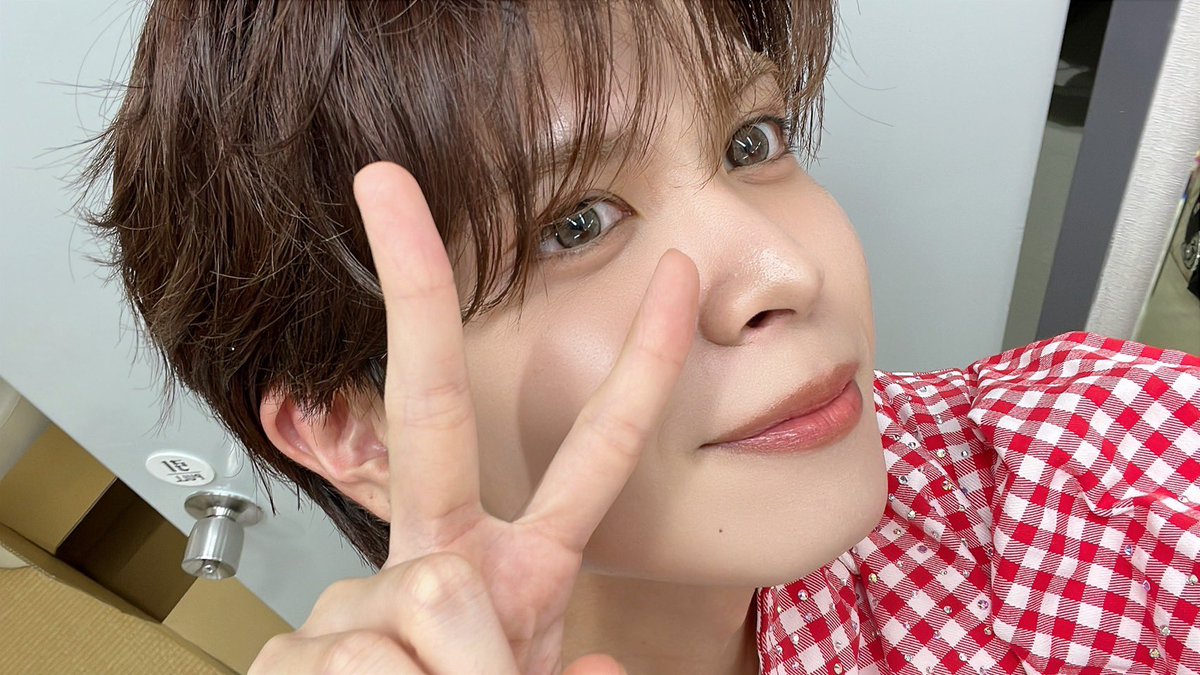 OCTPATHofficial's tweet photo. 『Boys Dance&Vocal Groupフェス in 一宮』

🧡 #栗田航兵 #KuritaKohei

どんぐりころころどんくりた❣️🌰

一宮、ありがとうございました🧡

ライブの盛り上げが素敵なアーティストさん達とご一緒できて嬉しかったです🎶

BOYS AND MENさんの平松さんと衣装交換しちゃった‼️✨
嬉しい‼️ありがとうございました🧡

またお会いできますように！

✦ ━━━━━━━━━━ ✦
⁡
🧡 𝗣𝗿𝗼𝗳𝗶𝗹𝗲
https://t.co/HOvLCjzxHB

💿𝗢𝗖𝗧𝗣𝗔𝗧𝗛 𝟭𝟬𝘁𝗵 𝘀𝗶𝗻𝗴𝗹𝗲『なつめき』
https://t.co/cR8rBv8A3y
⁡
#OCTPATH_なつめき
⁡
💿𝗢𝗖𝗧𝗣𝗔𝗧𝗛 𝟯𝗿𝗱 𝗮𝗹𝗯𝘂𝗺『𝟱𝗺𝗶𝗹𝗲』
𝟮𝟬𝟮𝟲.𝟭𝟭.𝟭𝟴 𝗿𝗲𝗹𝗲𝗮𝘀𝗲
https://t.co/g5jj8L05HX

#OCTPATH_5mile

✦ ━━━━━━━━━━ ✦

🎤OCTPATH5周年記念ライブ
≪結成記念≫
🗓️2026年11月19日(木)
📍立川ステージガーデン

≪デビュー記念≫
🗓️2027年2月28日(日) 
📍Shibuya LOVEZ
⁡
🎟️≪結成記念≫プレイガイド2次先行(抽選)受付中！
🔗詳細はこちらから
https://t.co/ETTsEVzJbW

#OCTPATH
#OCTPATH_GoTo5th