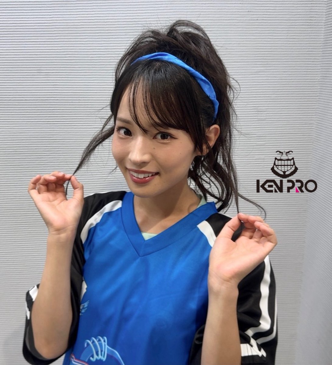 kenpro_official's tweet photo. 【出演報告】#大熊和奏

「ラブライブ！スーパースター!! Liella! 結女体育祭」に
#若菜四季 役 大熊和奏が出演いたしました✨

Day2 昼の部、夜の部では、
チームBuBuBuBu♡が見事優勝しました🏅💙

ご来場・ご視聴いただいた皆様、ありがとうございました！💫

#lovelive #Liella #Liella_結女体育祭 https://t.co/oCOFusLknz