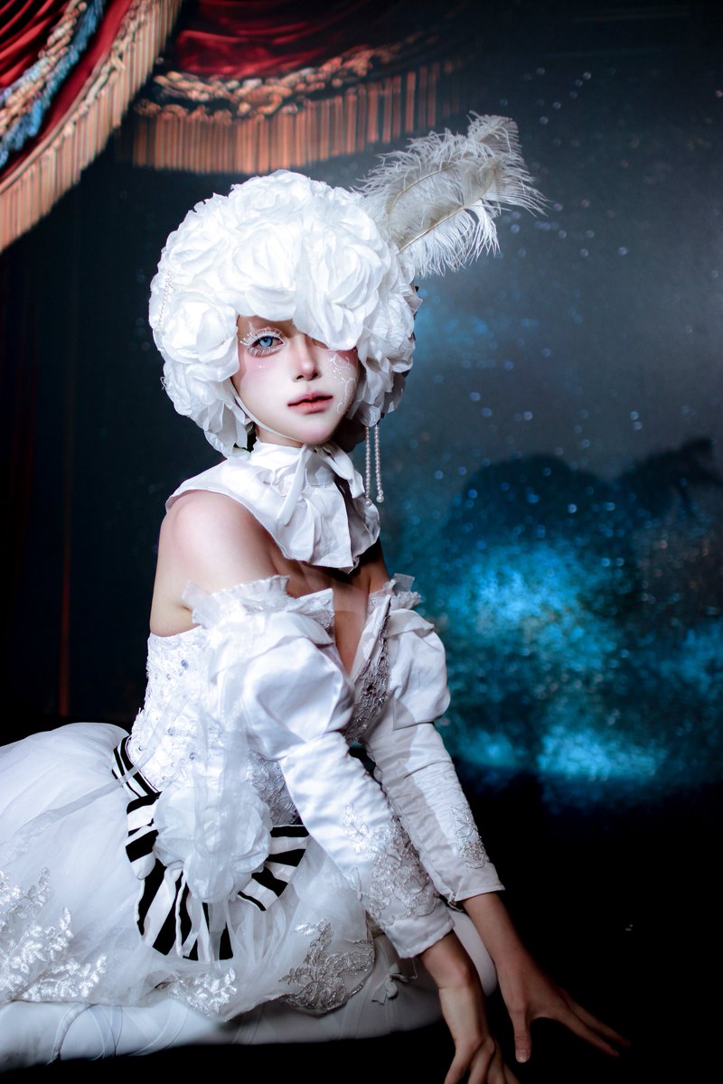 saessac0827's tweet photo. {黒執事} ~Book of circus~

doll..🩰 https://t.co/oPFJU2UGHH