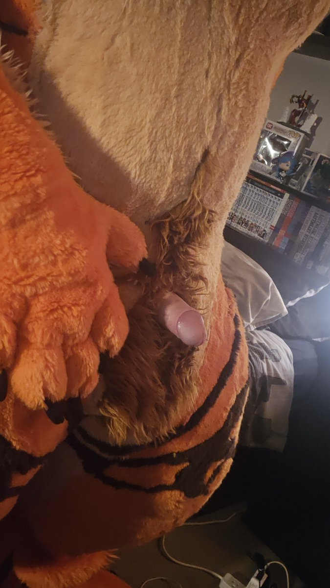 RustyOverlord's tweet photo. Come taste the tigon~ 
_____
_____
_____
#murrsuit #mursuit #furrynsfw #fursuit #yiff #nsfwcosplay https://t.co/vfxpAlTYWH