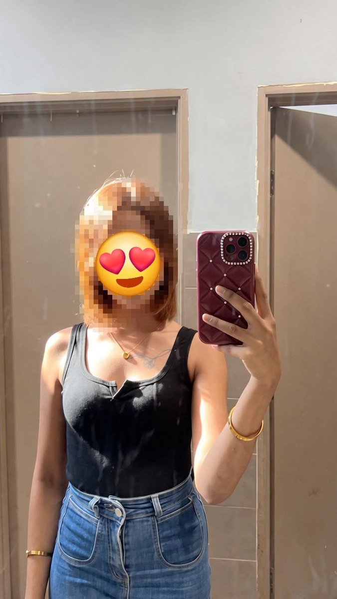 mrhandsome7788's tweet photo. This hot chicks open slot tonight, anyting pm https://t.co/tphCR9Sf3Q
