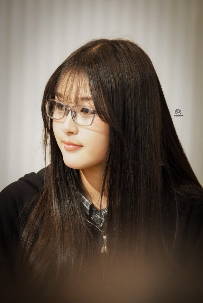 bgkabuki's tweet photo. มีแต่คนโดนธาราร่างเด็กแว่น👓 เอาไปต่ออออ 🤭 Tara CGM48

#CGM48 #TaraCGM48 #cgm485thgeneration #kibouresshath https://t.co/SZ6kfo9cfp