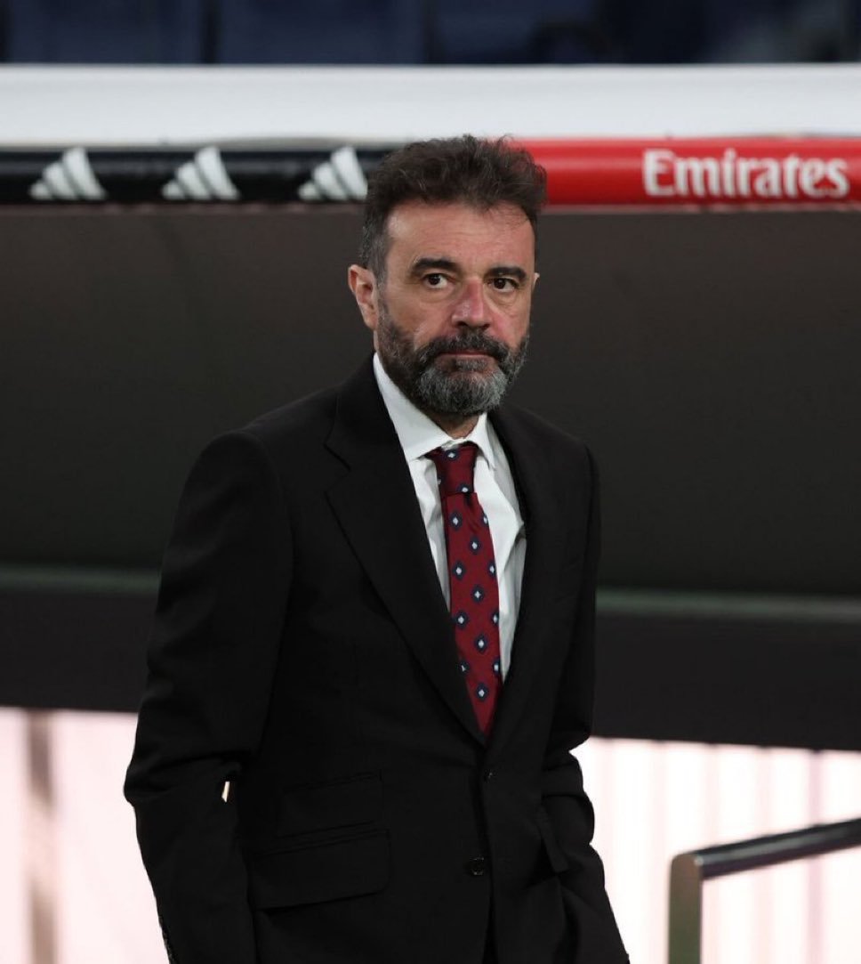 VilretM's tweet photo. 🚨 Jose Angel Sanchez on Hernández Hernández’s communication with Vinícius Jr. after the defeat to Betis:

“The way Hernández Hernández spoke to Vinícius at the end of the match was shameful. He told him, ‘Get out of here. I don't give a damn that you are the captain. Out.’

You can disagree with a player, you can show him a yellow card, but there must always be respect. Vinícius was the captain of Real Madrid. The referee should never speak to him like that.”
