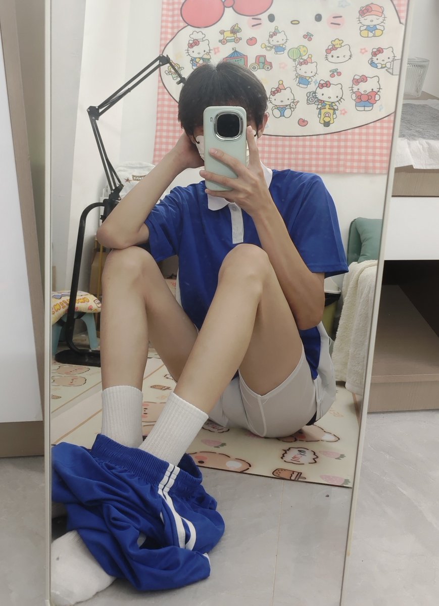 hou23200's tweet photo. 喜欢的可以给我点点关注  想过🚪的请➕🐧3861636147🧧  #正太  #撸射 #白袜  #gay #大吊 #0m #校服  #零鸭蛋 https://t.co/0tcKecZ2GJ