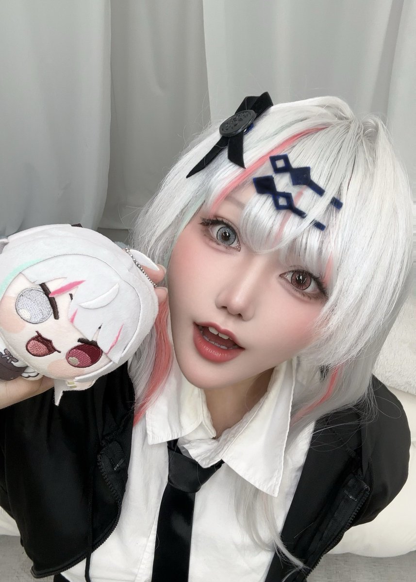 itk_karu's tweet photo. コスプレ

まると同じ顔で撮った❤️‍🩹

#石神顕現アドヴェント
#ライバーたちのにじオフ会
#ハコアム大阪オフ会 https://t.co/BrvN0BwB04