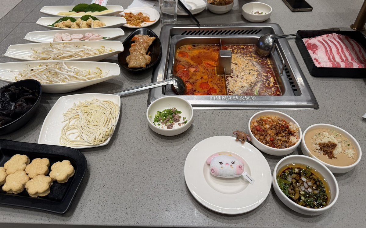 uuuusk0's tweet photo. 티친 복받아 https://t.co/nFBwL5HOPd