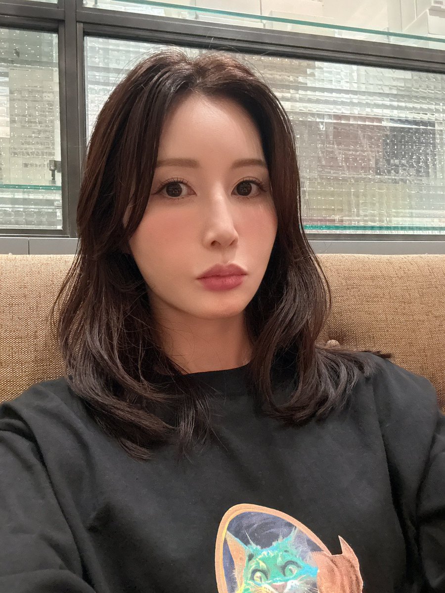 aki_sasaki33's tweet photo. 行かないの？二人でたくさん写真撮るんでしょ？ https://t.co/8TSsyWmKap
