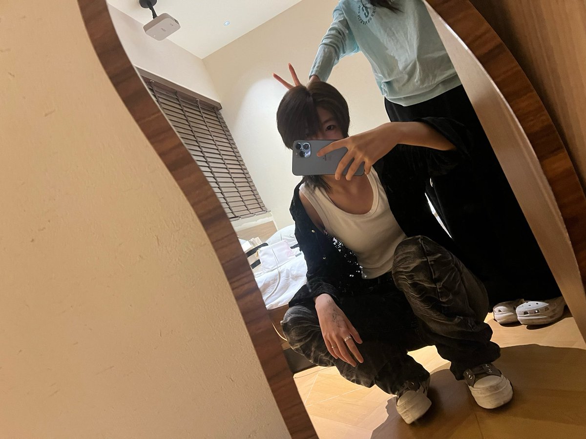 Jasonwz5f's tweet photo. 就喜欢半夜出门
#le #les #wlw #女同 #拉拉 https://t.co/RVJxyzlST4