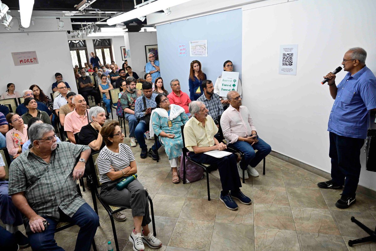 Osamaarawal's tweet photo. A hundred-odd Breach Candy residents turned up at Cymroza Art Gallery on Saturday at 10am, to discuss concerns over the proposed Coastal Road Gardens and its anticipated impact on the neighbourhood’s livability, traffic, road capacity and infrastructure.
📸 @AnshumanPoyreka https://t.co/8uxnp3kVG8