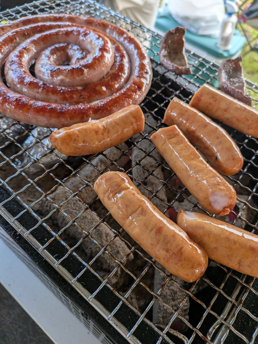 harugon85's tweet photo. 昨日はくさのね！
BBQとっても楽しかった💫
一緒にBBQをしてくださった皆様、本当にありがとうございます！

1人で観に来てたのにこんなこともできちゃう友達ができてとても幸せ

そしてそんな幸せに気づいたのも友達の一言だし、memetoourが繋げてくれた縁に感謝です🐸 https://t.co/L3hvY6ATt7
