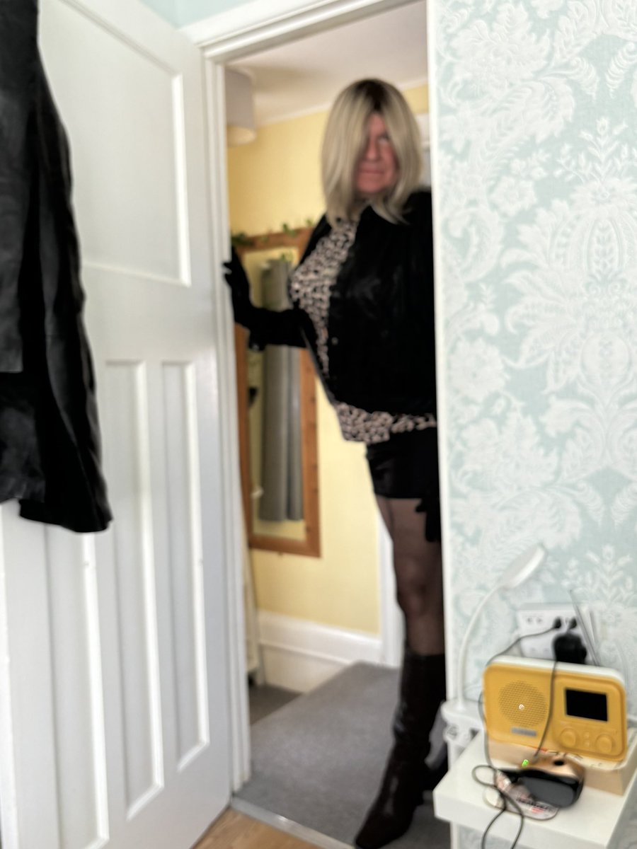 sissylucy50's tweet photo. Lovely day for dressing up 
The leather jacket is so nice but it’s a bit hot lol #sissy #leather #crossdressing https://t.co/GwbWJIhTib