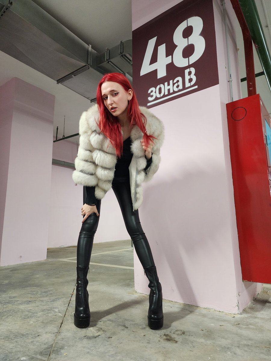 HEEl15_CM's tweet photo. Rose πΉπΉπΉ
#femdom #femdomprincess #bootfetish #highheels #goddess #heel15cm https://t.co/B0RvYwNSmN