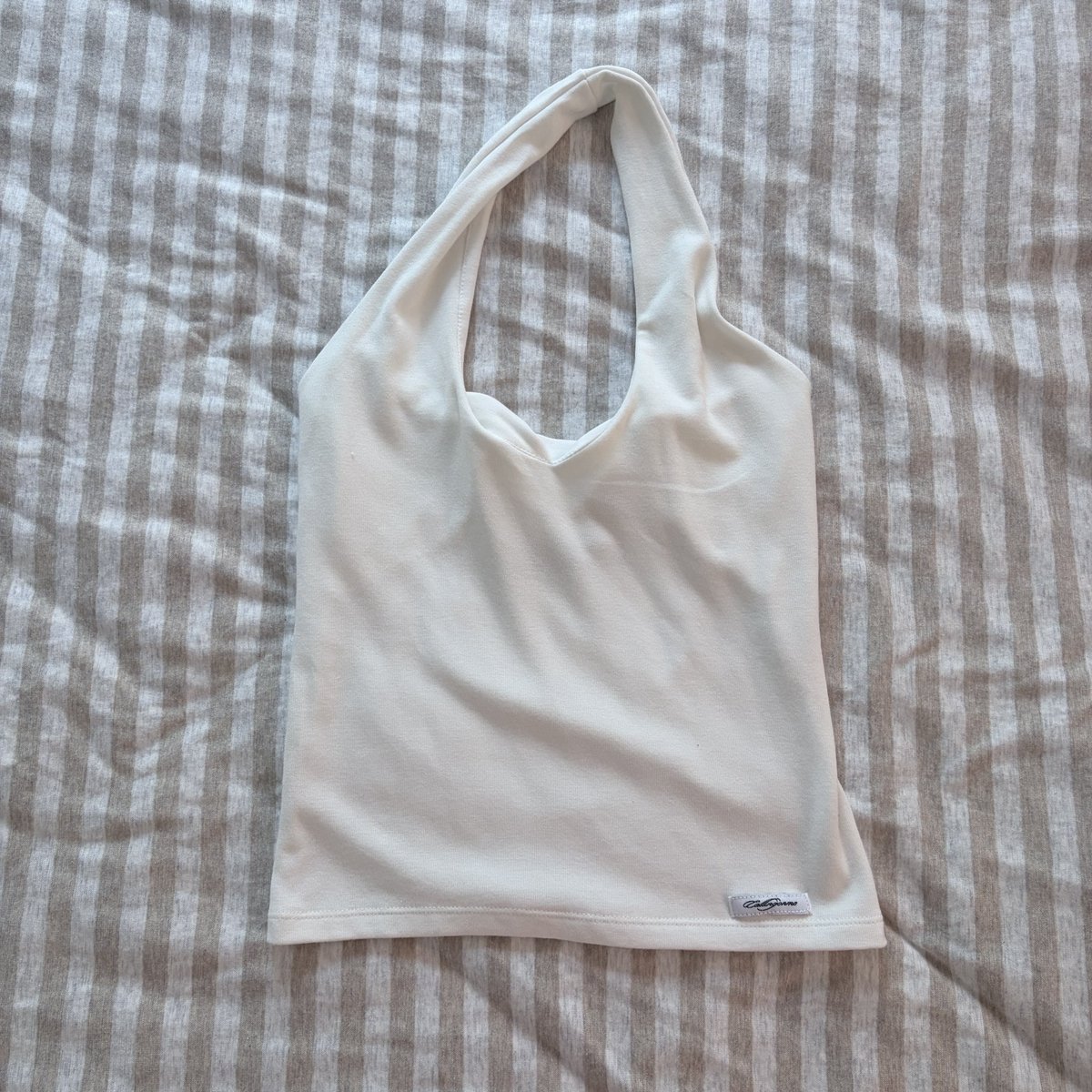 janezzzz_2's tweet photo. callingonme-tie up halter top เสื้อคล้องคอผ้านุ่มยืด ทรงสวย เข้ารูปทรง 🐩 ราคา 99 ฿ https://t.co/VAzc0anhcw