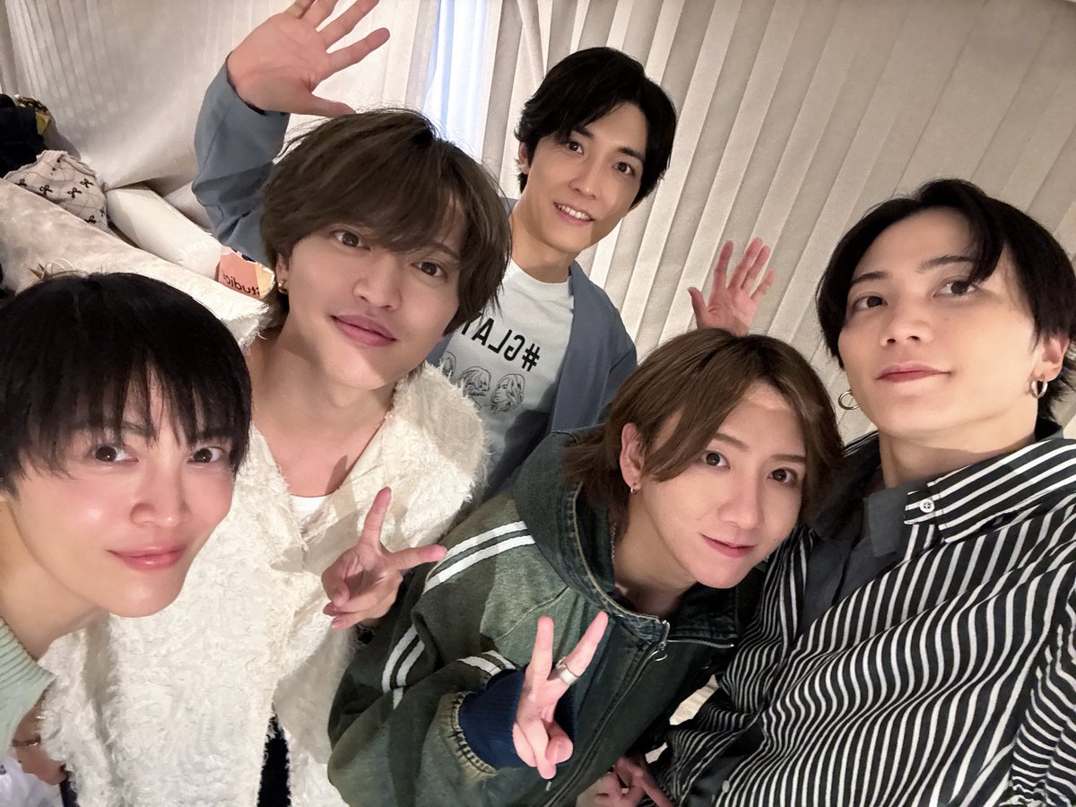 agata_christy53's tweet photo. 「QUIZ THEATER ver.1.3」
ご来場誠にありがとうございました!!
お手紙プレゼントチェキも本当にありがとうございます。
めちゃくちゃ悔しくなるほどクイズ楽しすぎました。
そしてゆーじーが本当にすごい人だと改めて思いました！
クイズのセンスも映像も忙しいのにゆーじーの思いが詰まってました！ https://t.co/tVMKRlJApO