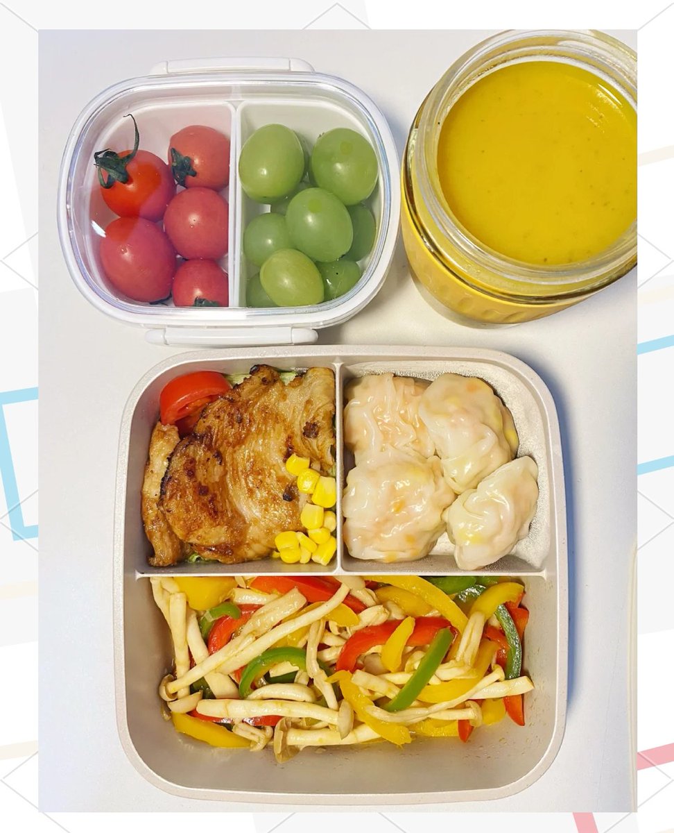 EmirTuranzc9h's tweet photo. High-protein low-carb meal prepped for weight loss! Grilled chicken, roasted broccoli, and quinoa in one box – tasty, filling, and under 350 calories. Perfect for busy weekdays!， https://t.co/CvYW7mQDN1