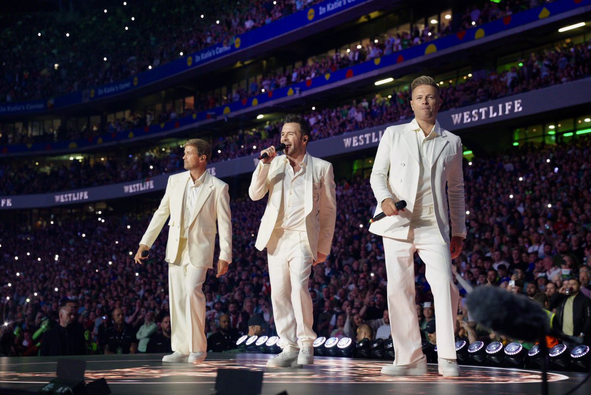 westlifemusic's tweet photo. We’ll never forget last night. Thank you Katie for having us and everything you’ve done for Ireland! Goosebumps in Croke Park❤️ https://t.co/h5cDA8eVFr
