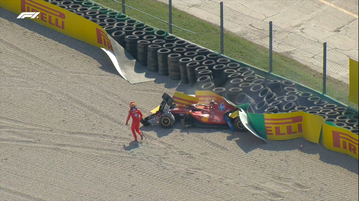 Nadal_LH_Fan's tweet photo. You try and take your teammate out, Leclerc, that’s what you get! Karma! #ItalianGP https://t.co/ZOvR3JlhIj