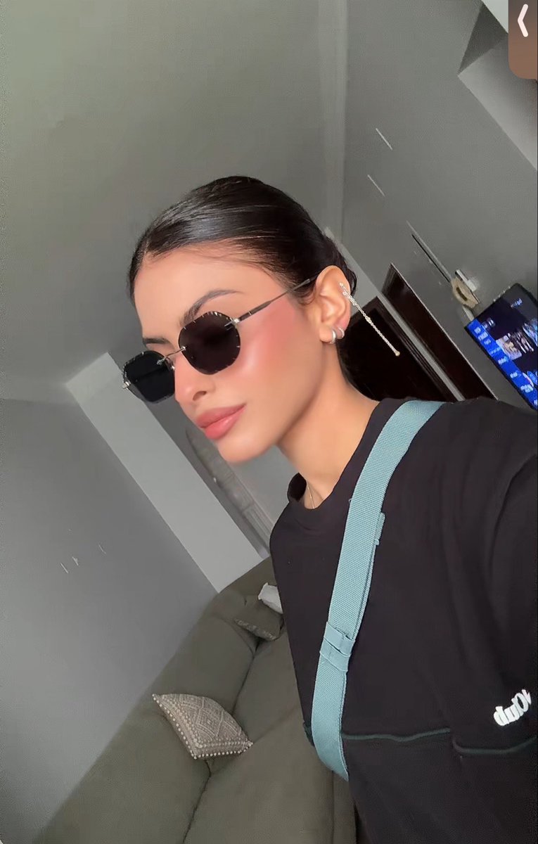 Qiliil70's tweet photo. 😚 https://t.co/zzyoGN7XHX