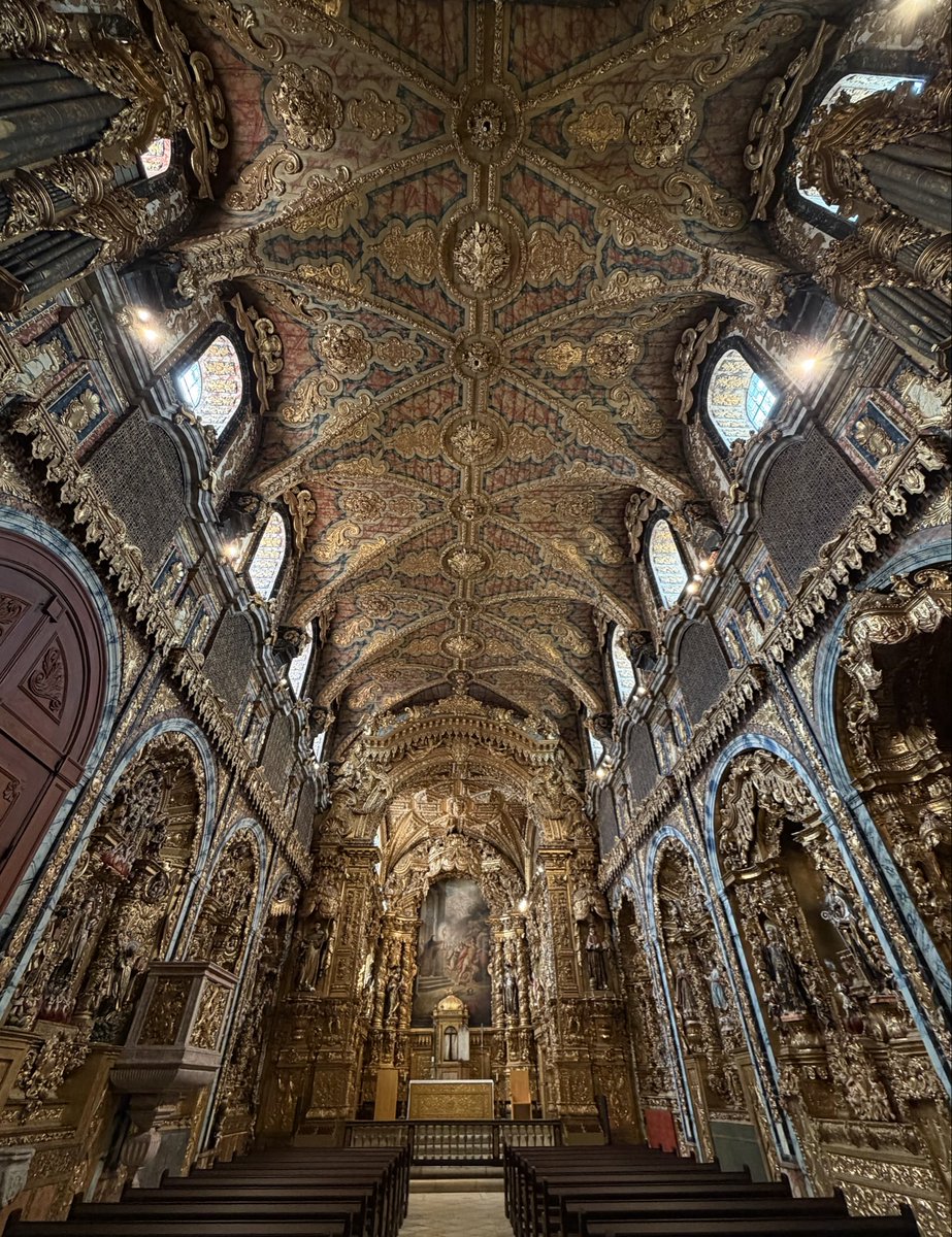 Havvaonalan's tweet photo. Igreja de Santa Clara ✨Porto/Portugal https://t.co/Ihdjit9I5E