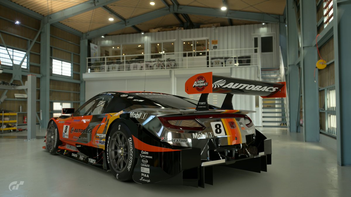 sTXO5s9eNjFOLP5's tweet photo. 今日朝からやることなかったんで 新しくSUPER GT 2014年の ARTA NSX CONCEPT-GT を制作しました😃
リアのメッキボディーとフロントまで延びた細いメッキラインを生かすためメッチャ疲れました~😅
やっぱGT500 は速い、メッチャ楽しい😆
#GT7
#SUPRAGT
#ARTANSXCONCEPTGT
#GT500 https://t.co/AAz5KdlpkQ