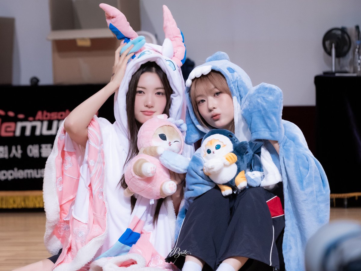 munluv_0912's tweet photo. 250905 봄 서현

#봄 #서현
#BOME #SEOHYEON
#앳하트 #AtHeart https://t.co/YPJlNTSDsO