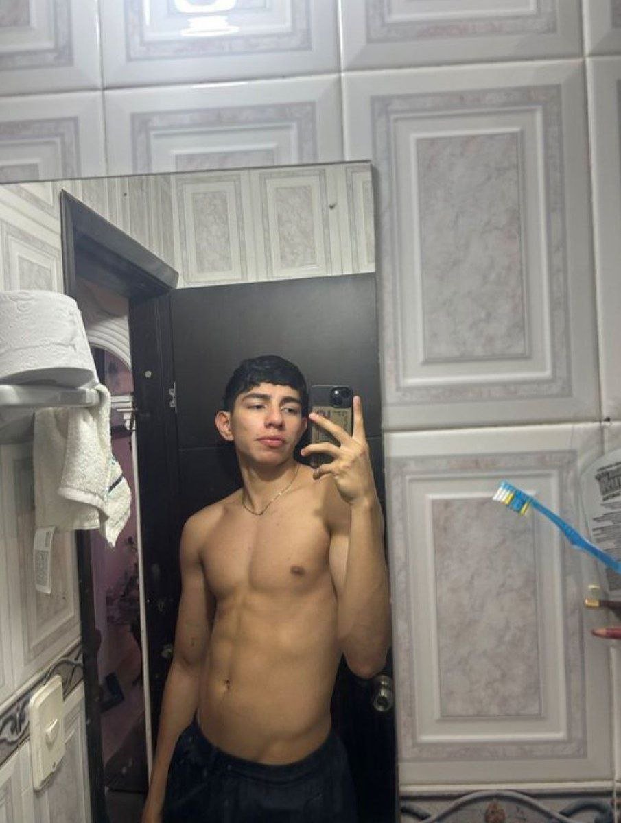 dazawiqd's tweet photo. Quieres ver la vergā🍆 del hetero que te Gusta

Engaño HÊTEROS por FB,tiktok WhatsApp,Instagram 

Escribeme INFO https://t.co/iUjB3KPScC

Sacamos videos de cuerpo y rostro completo deslechandose
o enseñando el Cul0🍑

UNETE A MI CANAL DE telegram GRATIS https://t.co/KCtbyGkHDj 🆓 https://t.co/aKdR2p3eDz