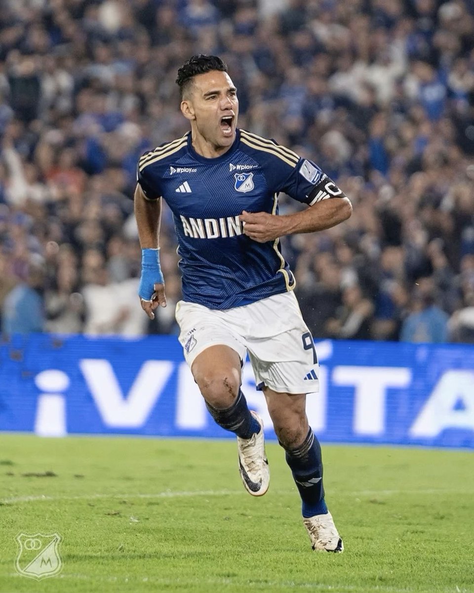 FootyTimeless's tweet photo. 🔙 Radamel Falcao • Millonarios 🔵⚪️ https://t.co/LSK4wZ4KTh