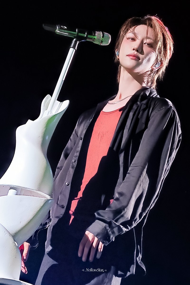 YellowStar_97's tweet photo. 260906 泰嗨巅峰音乐节

#서명호 #디에잇 #THE8
#ミンハオ #徐明浩
#세븐틴 #SEVENTEEN https://t.co/9FcP7enjsh