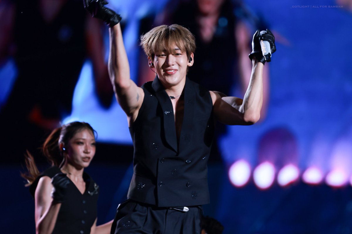 WipakornV's tweet photo. นี่คือคนที่บอกว่าตัวเองแก่แล้ว 😅

#VeryThaiDianFengxBamBam https://t.co/2jXGCstWNk