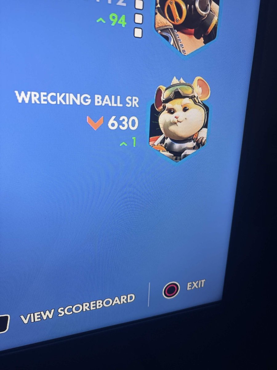 Throwverwatch's tweet photo. @Ballinghampter count yourself lucky https://t.co/SFGCvszKWH