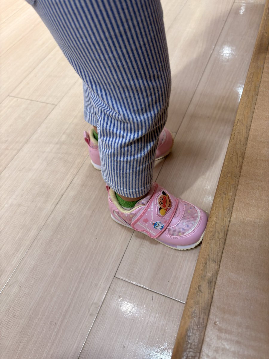 apppi1215's tweet photo. 避けきれなかったエンペンメンおニュー靴 https://t.co/jwbKHebNfR