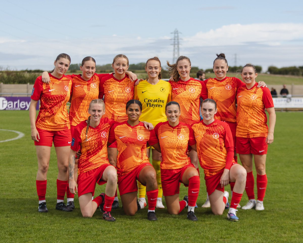 LiverpoolFeds's tweet photo. Your Feds 🧡

#FedArmy

📸 Photos by Esme https://t.co/k9VjAVAFMB