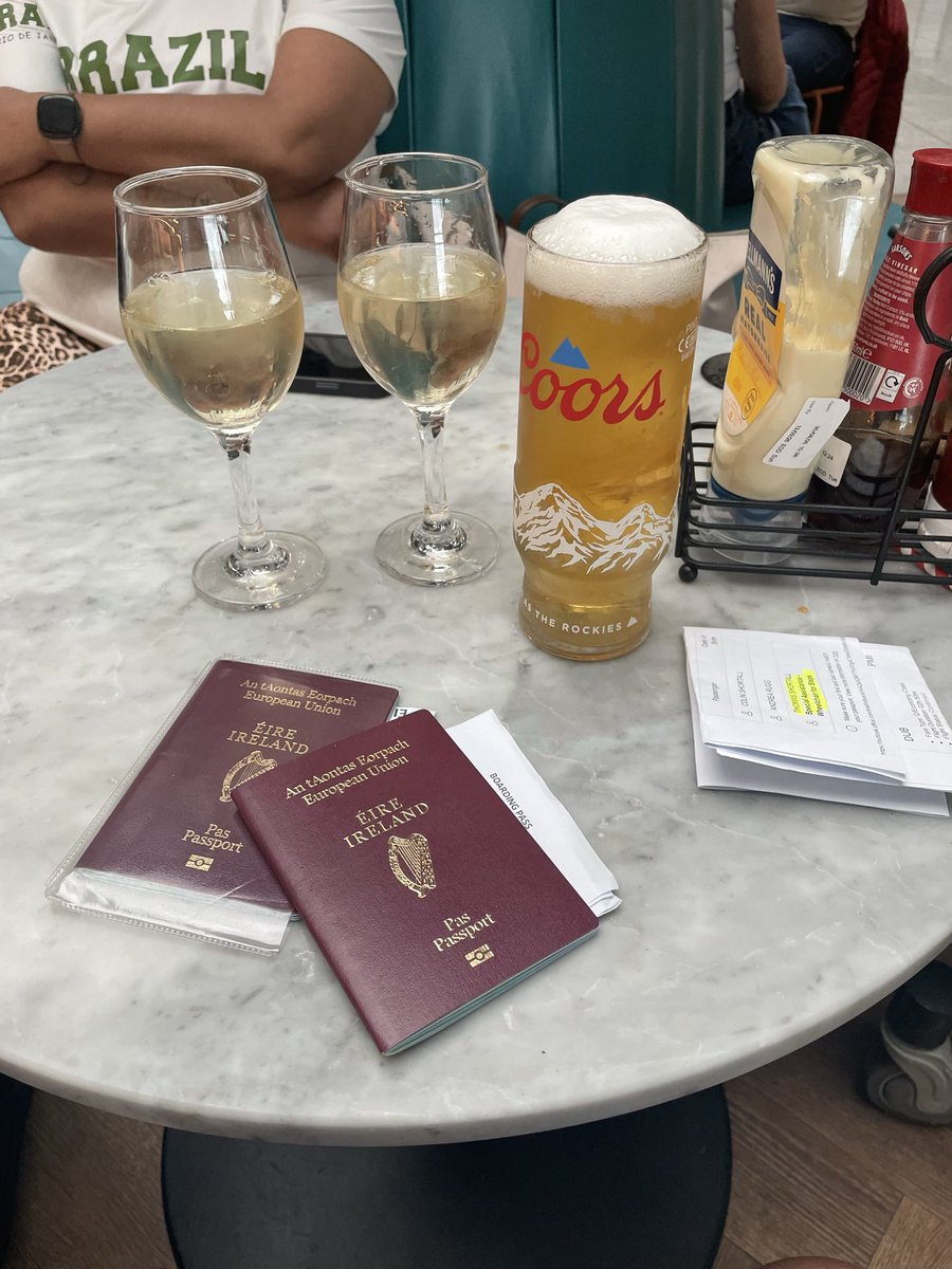 Colshort66Colin's tweet photo. Adios amigos 😎🏖️ #Terminal2 @AerLingus https://t.co/yFMVWlZexb