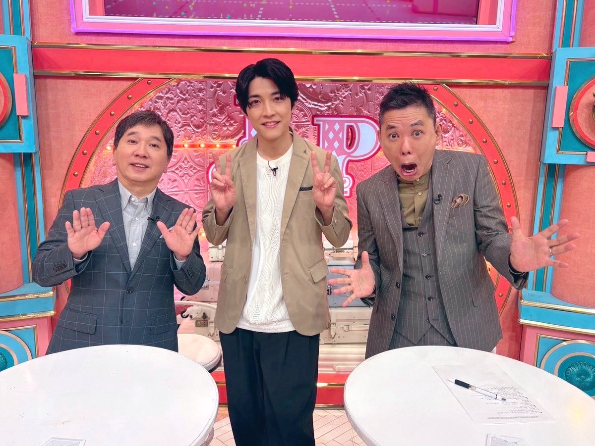 YJ_ota's tweet photo. TBS「サンデージャポン」、ありがとうございました！

名前が"ひとり爆笑問題"・太田裕二、
ラジオ(「日曜サンデー」)から9年ぶり、テレビでは初めて爆笑問題のお2人と共演でき、まさに"感無量"でした…！

これからもどうか何卒です！！
#サンジャポ https://t.co/h0WECzRryG