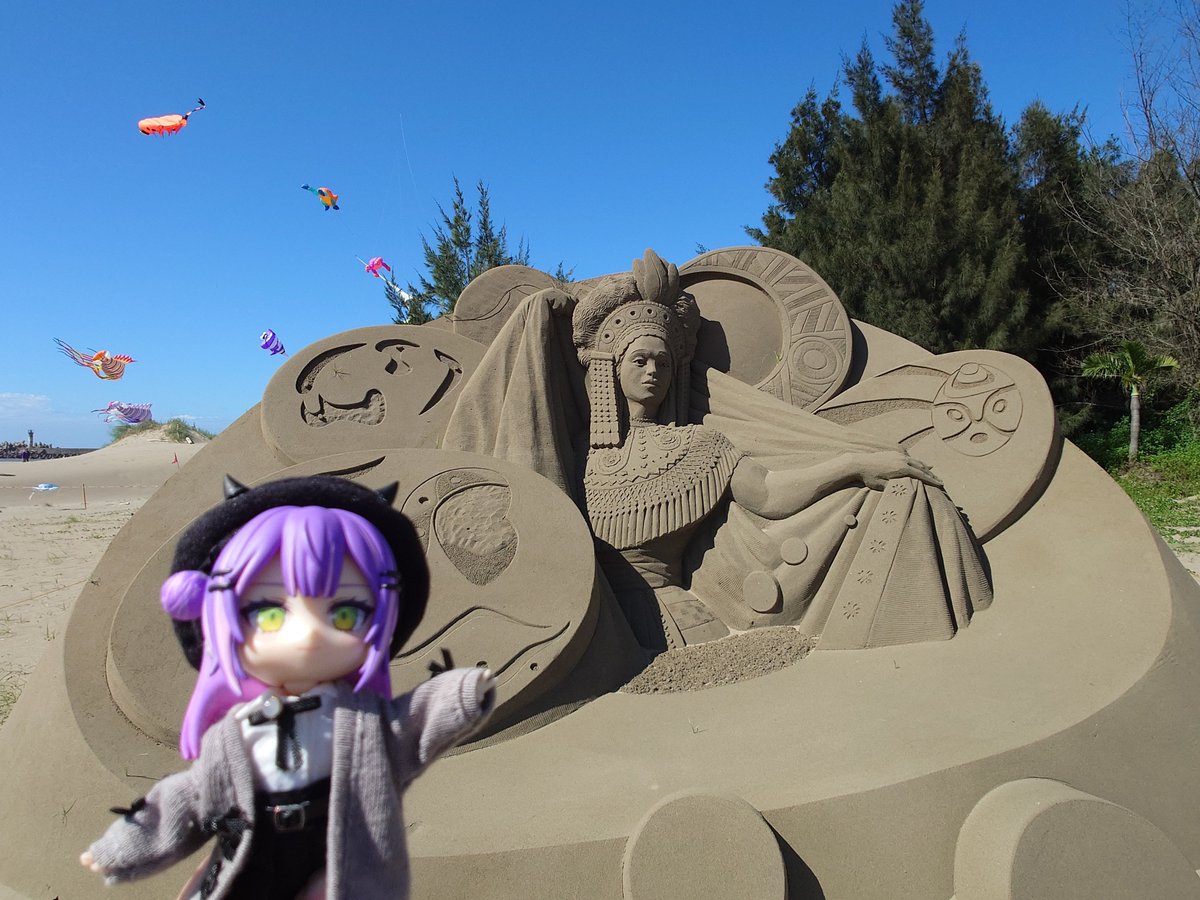 kuroinuyu_108's tweet photo. 台湾•苗栗-通霄サンドアートフェスティバル 

風が強すぎて〜
顔中、砂だらけ😂

#towavel https://t.co/EkYT2fV0PY