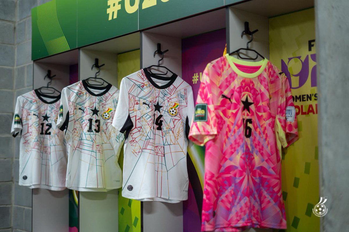 GhanaWNT's tweet photo. Ready to go all out for the Red, Gold, Green and the Black Star.🇬🇭🇬🇭🇬🇭🇬🇭🇬🇭

🇬🇭 vrs 🇪🇨

#StrongerTogether💪🏽 
#ShineBlackPrincesses✨
#BringBackTheLove 🥰 https://t.co/Y32roHskjE