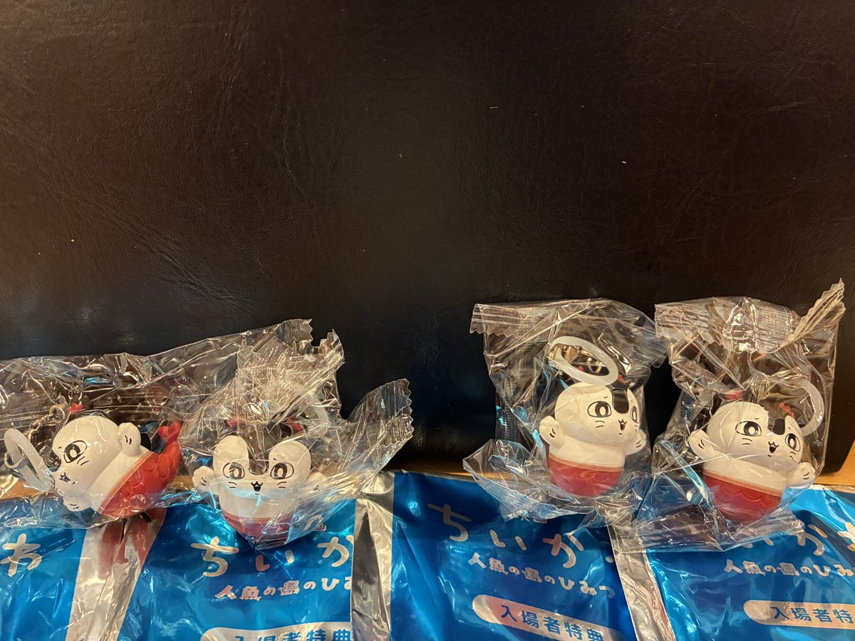 Nerupop's tweet photo. いつメンと2回目のちいかわ映画🎞️
前回に引き続き特典全被りの奇跡もある
みんな推しバラバラだから他の種類も欲しいけどまだ特典残ってる映画館はあるのだろうか🤔 https://t.co/Or5p7wh1BD
