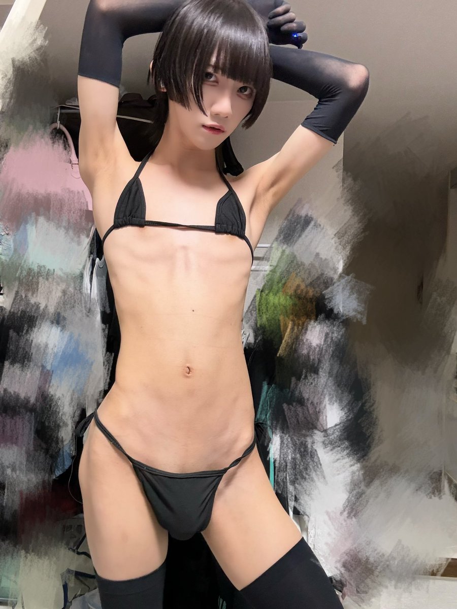 Yk7433278712398's tweet photo. 背中と腋

#男の娘 https://t.co/KGOqcxl93t