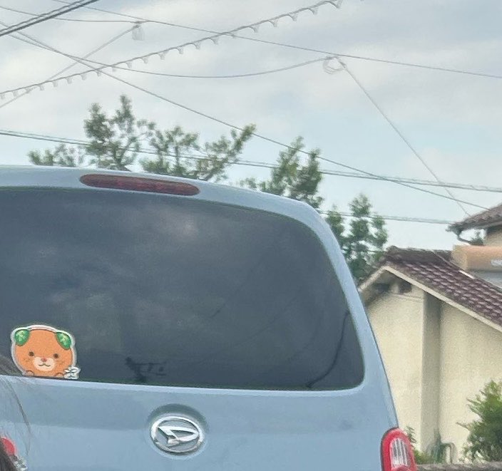 aki_can29's tweet photo. 子どもが生まれてから
車はスライドドアにしたいと
思ってて...
タント？ムーヴキャンバス？
スペーシア？ルークス？デリカミニ？
悩みましたが、遂に決定👏
納車楽しみだけど....
遊びも仕事もマラソンも一緒だった
みきゃんカーとのお別れは
思った以上になんか寂しくてつらみ🥹 https://t.co/uM9VsLE0jA