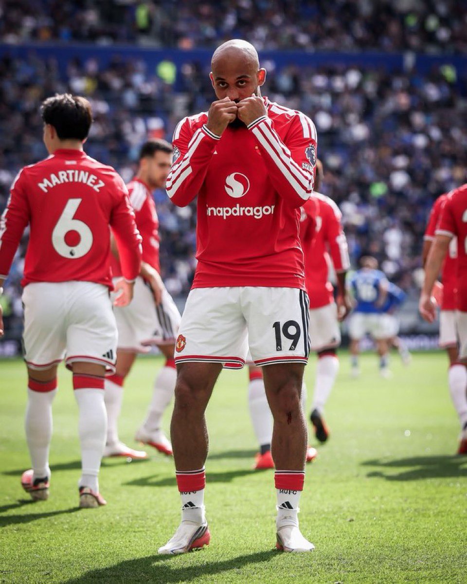 OptaJunia's tweet photo. 1 - Bryan Mbeumo has scored his first Premier League goal against Everton.

Landmark. https://t.co/7kaJLCKy5Q