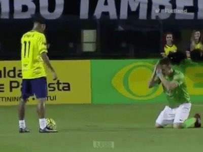 LibanLDN's tweet photo. Full back every time Rashford gets on the ball. https://t.co/QlKHF6ZMqy