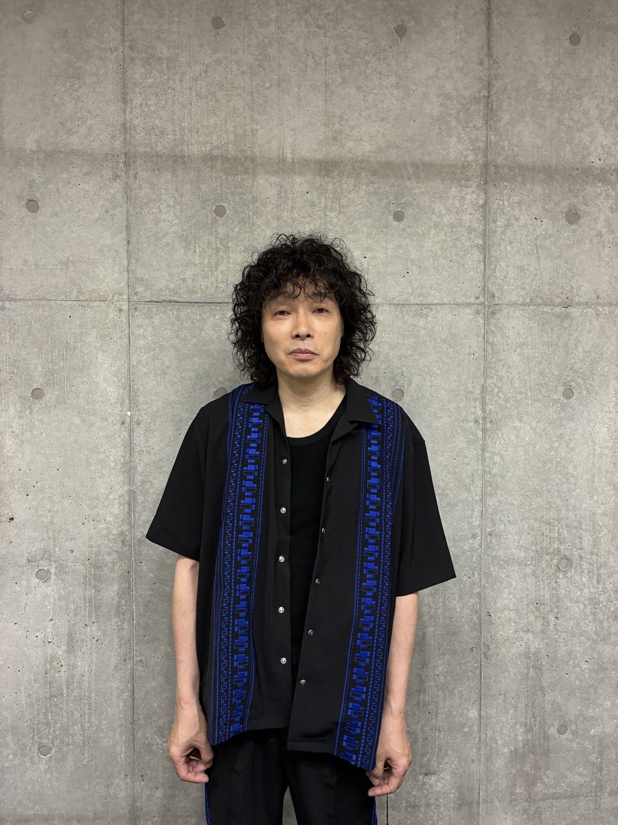 saitokazuyoshi's tweet photo. 昨日は「#水曜どうでしょう祭」ありがとうございました！　

大泉洋さんのリクエストでもあり、 今回の出演のきっかけになった「歌うたいのバラッド」など 5曲を歌わせていただきました🎸

そして9日（水） いよいよNEW ALBUM『日常Days』発売です🔥 お楽しみに！
 #斉藤和義 https://t.co/pYd7y1mfTL