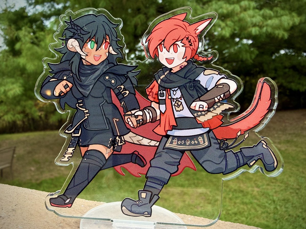 ayaruxiv's tweet photo. Waaaaa!! ✨♥️  my commissioned pieces by @sami_jen arrived today and they’re so cute!! Look at them so in love~ 

Thank you so so much for the amazing work! https://t.co/DvQcIQrkzh
