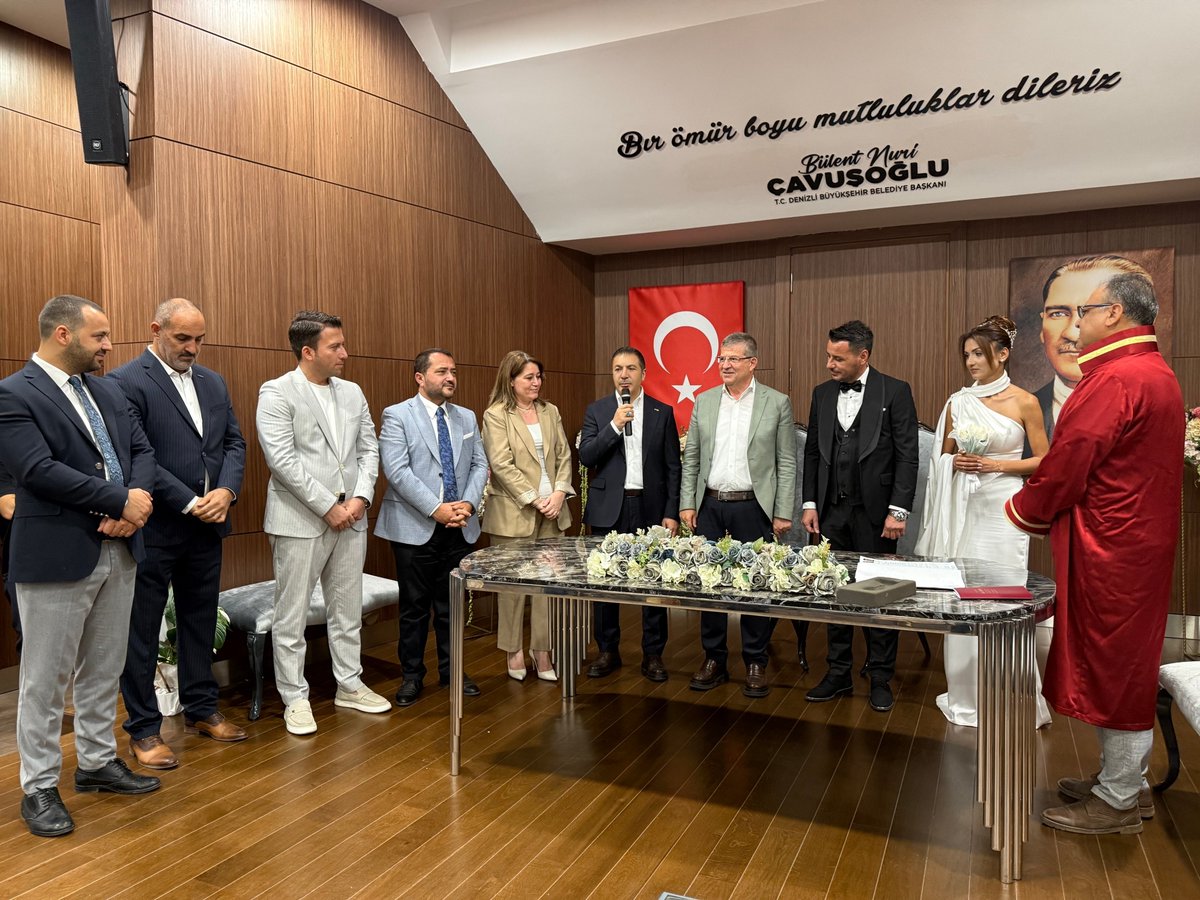 erdogan_ugr's tweet photo. 💍🖊️ Mutluluklarına şahitlik ettik…

#Denizli #Ticaret Odamızın (#DTO) 3’üncü Meslek Komitesi üyelerinden Sayın Ziya Duraman ile Şahsenem Hanımın #nikâh merasimine katılarak, bu anlamlı günlerinde nikâh şahitliklerini yapmanın mutluluğunu yaşadık. 🤝✨ https://t.co/4o6y3mvJLH